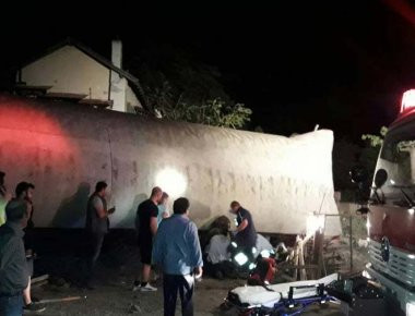 Τραγωδία: Τρεις οι νεκροί από τον εκτροχιασμό της αμαξοστοιχίας στο Άδενδρο Θεσσαλονίκης (upd) (φωτό, βίντεο)